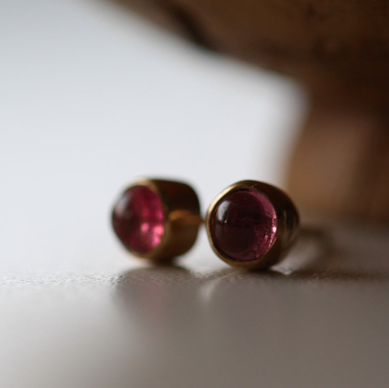 luxury handcrafted solid gold stud earrings featuring pink tourmaline gemstone