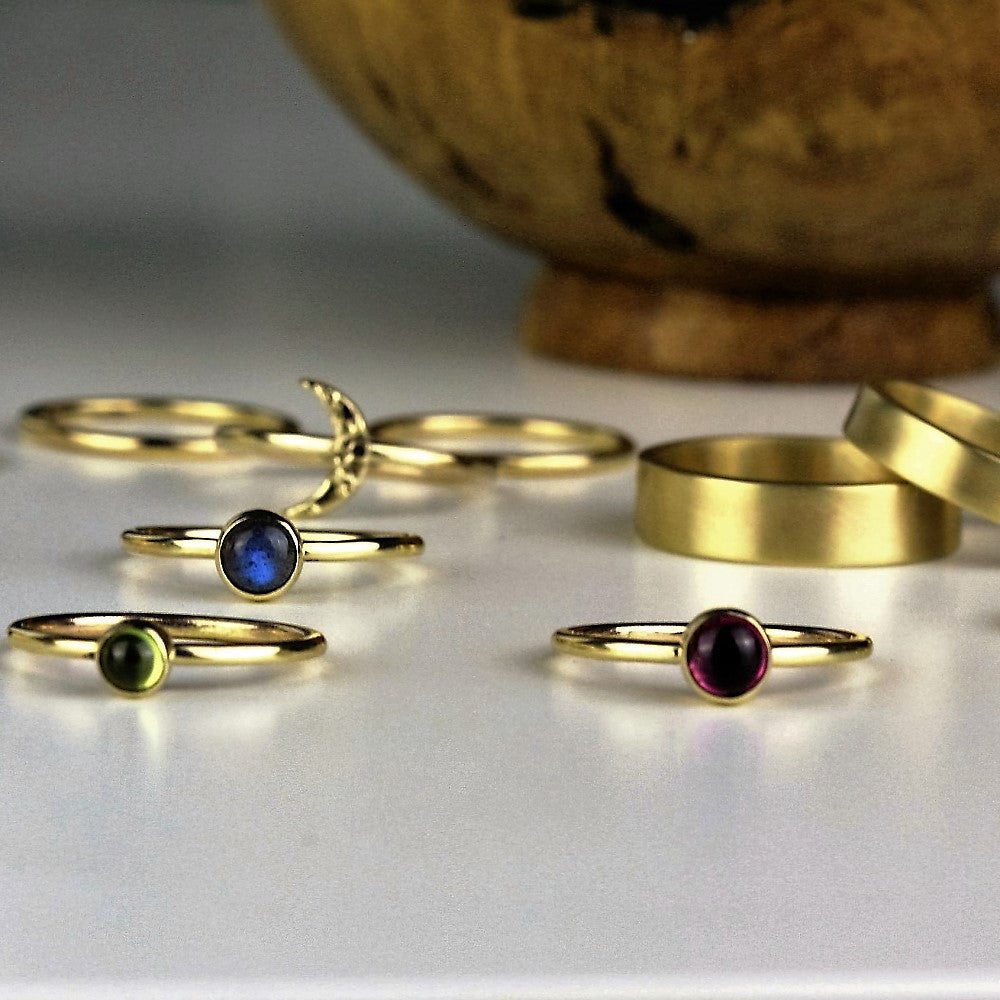 gold gemstone rings