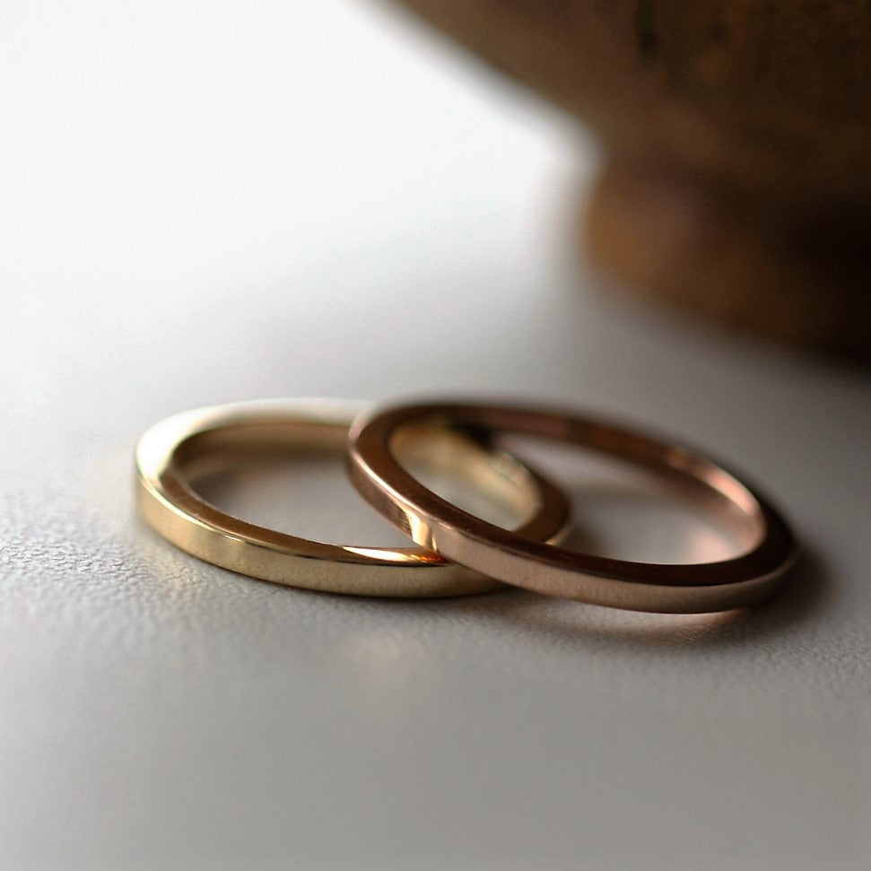 Designer handmade solid gold wedding ring band