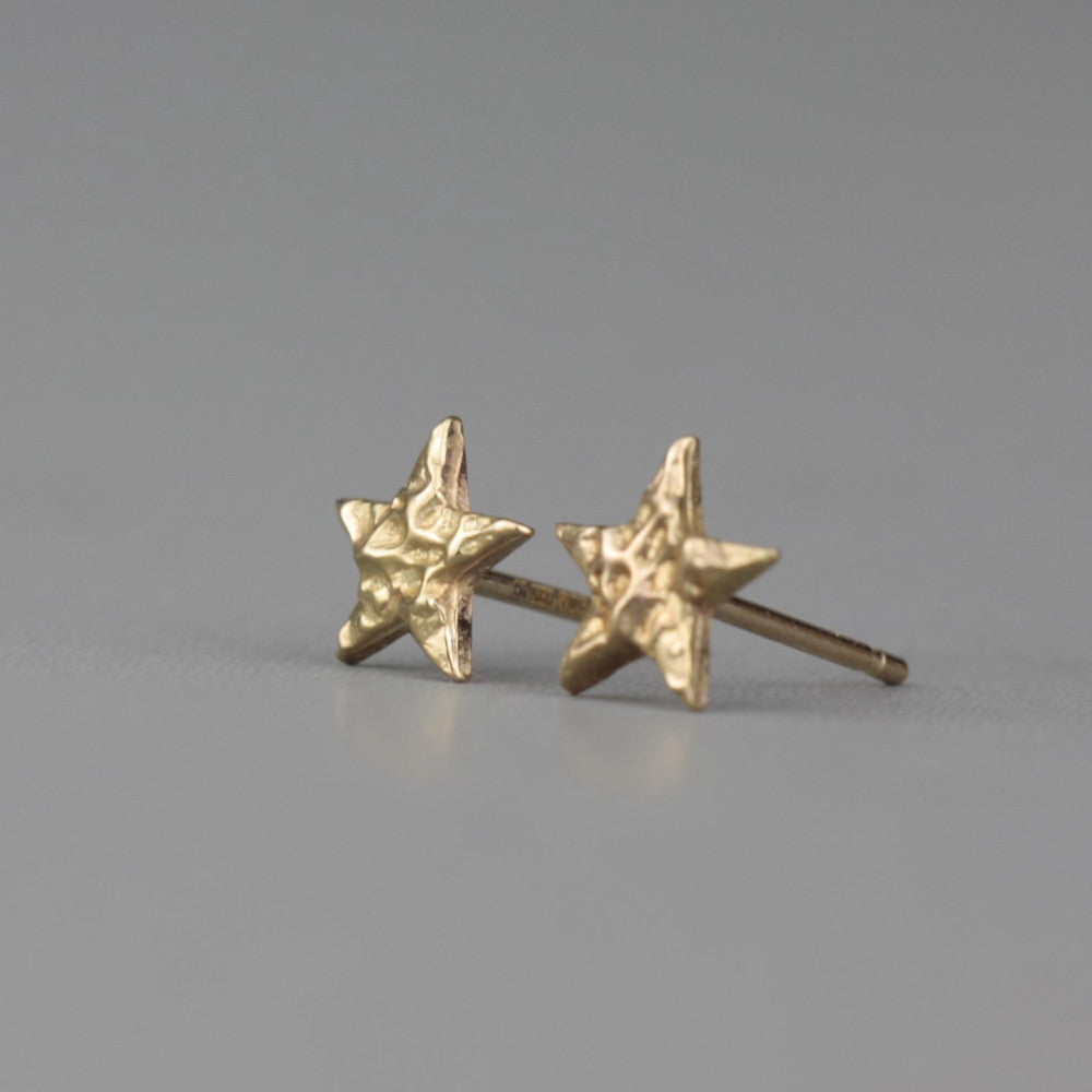 Universe 9ct gold dainty star stud earrings