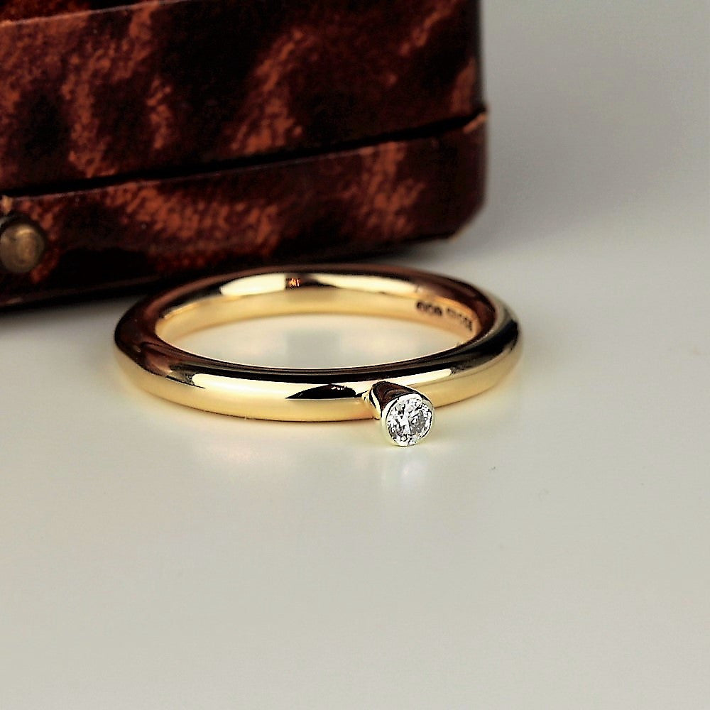 unique two tone mixed metal diamond gold engagement ring