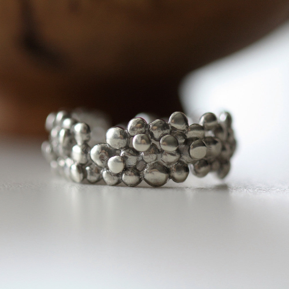unusual silver designer pebble ring band